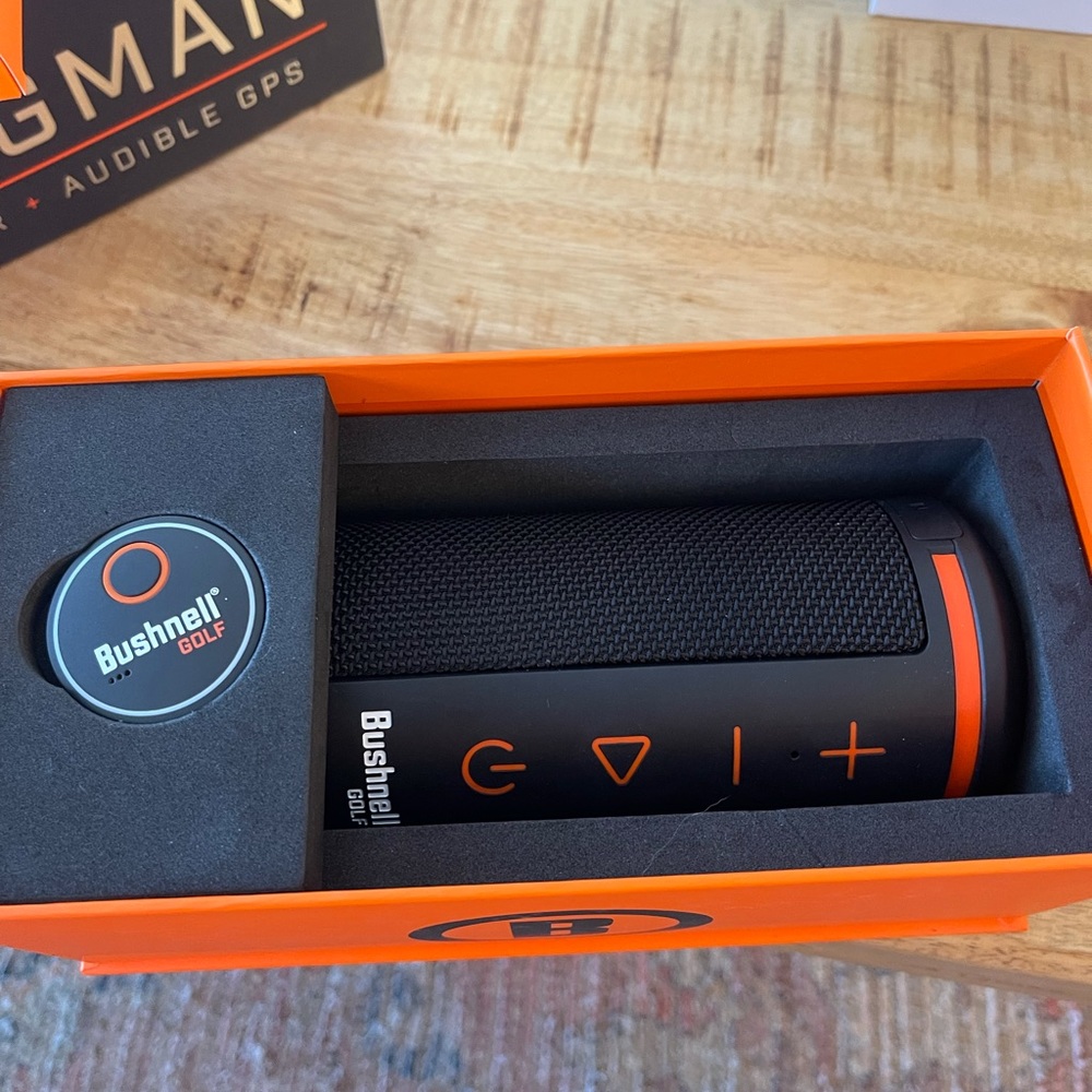 Bush Nell Golf Wingman Speaker and golf range finder
